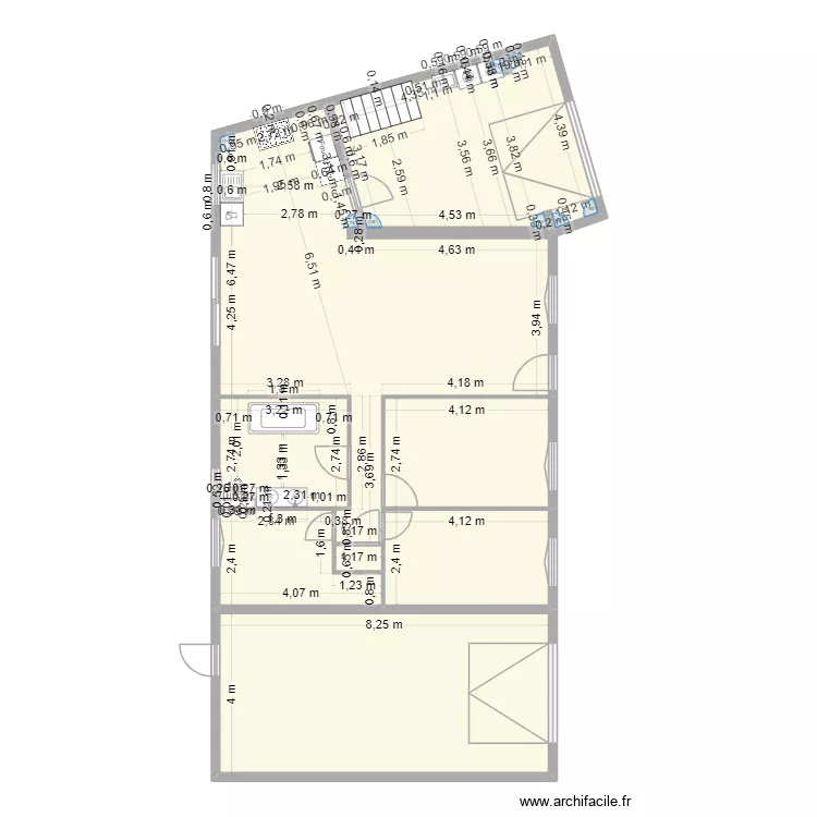 Maison 1 V2. Plan de 8  et 138 m²