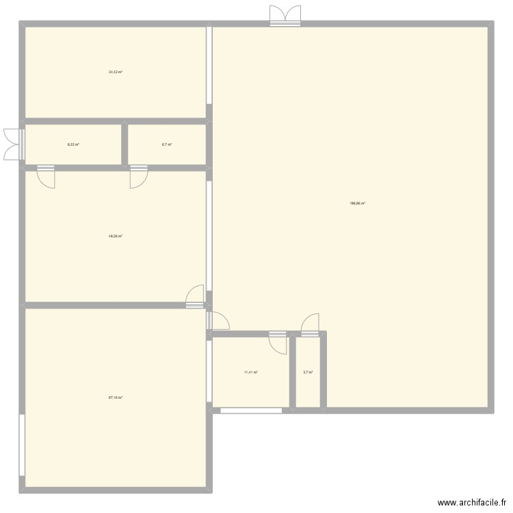 St Brieuc. Plan de 8 pièces et 380 m2