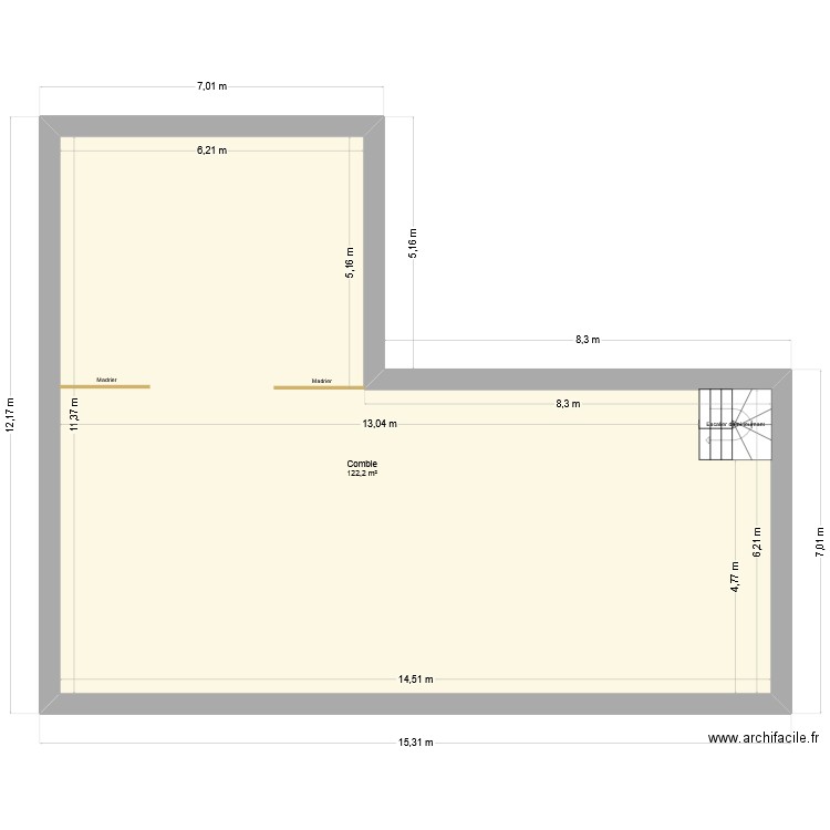 Combles. Plan de 1 pièce et 122 m2