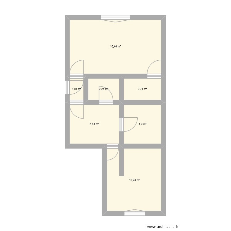 Ced1. Plan de 7 pièces et 45 m2