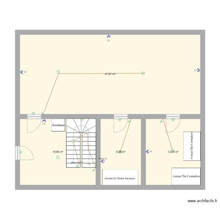 Pnaol comunitaris. Plan de 4 pièces et 85 m2
