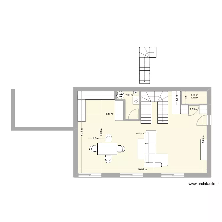 petite maison. Plan de 2  et 63 m²
