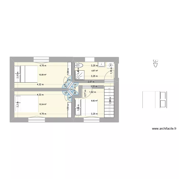 Etage. Plan de 4 pièces et 34 m²