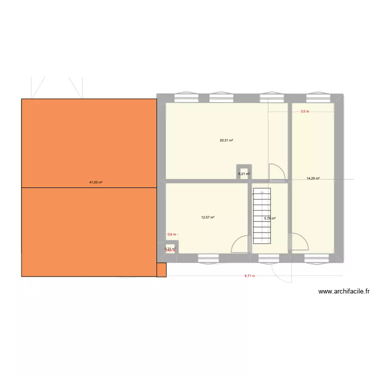 Maison Dett2. Plan de 19 et 243 m² Maison Dett2. Plan de 19 et 243 m²