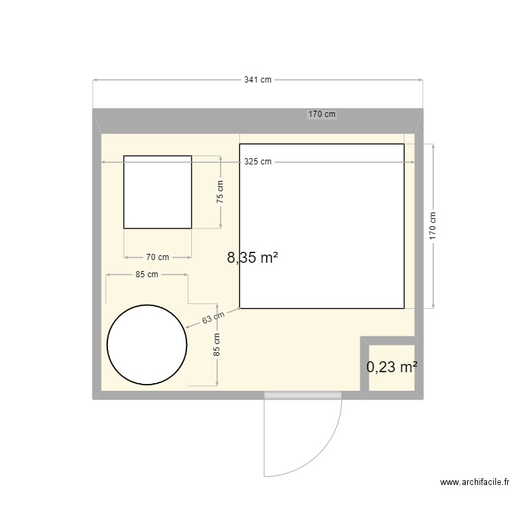 ROMON. Plan de 2 pièces et 9 m2