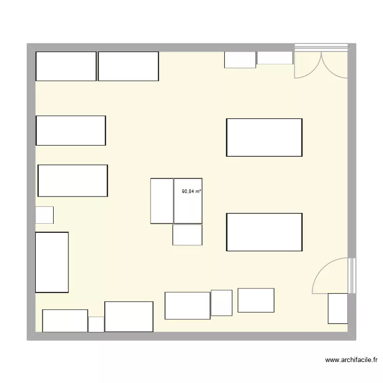 salle 013. Plan de 1  et 91 m²