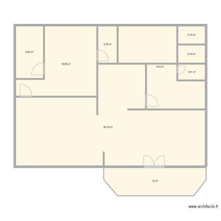 oury. Plan de 9 pièces et 128 m2
