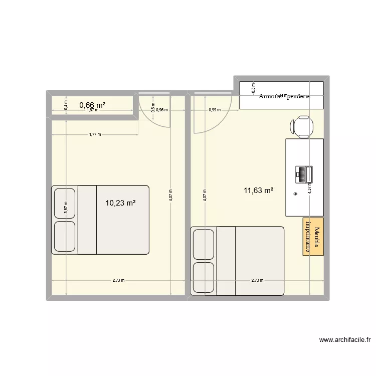 Bureau-chambre sans penderie. Plan de 3  et 23 m²