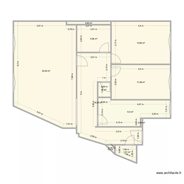 25 GUENEGAUD. Plan de 11 pièces et 93 m²