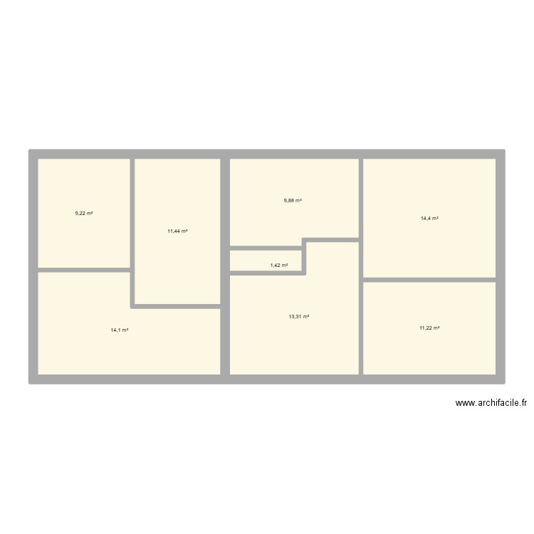 GARE YACHA. Plan de 8 pièces et 85 m2