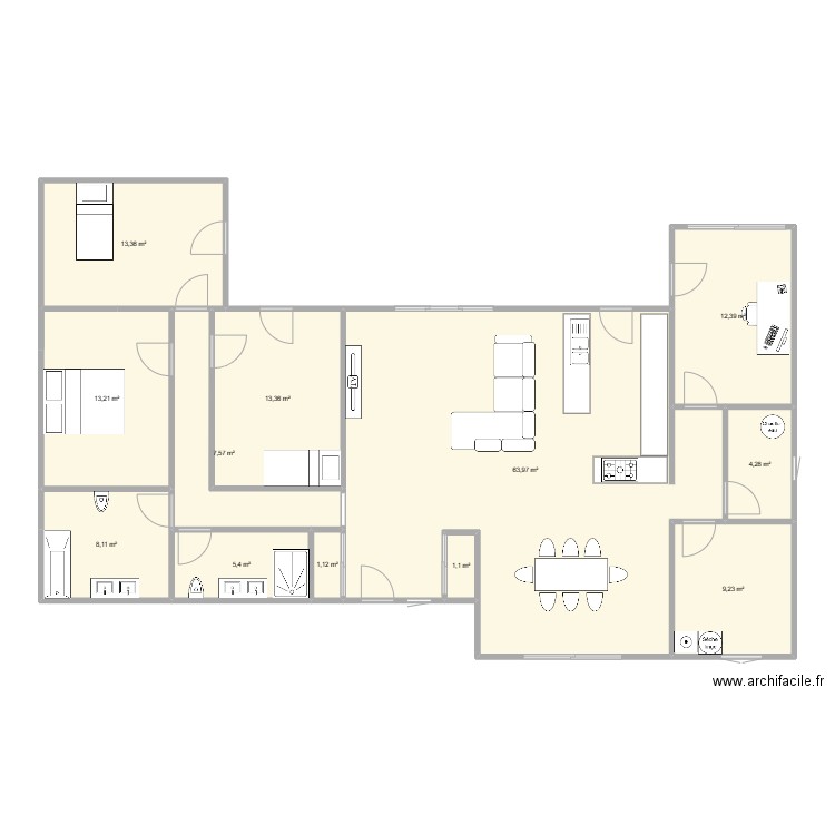 Maison + studio en U. Plan de 12 pièces et 153 m2