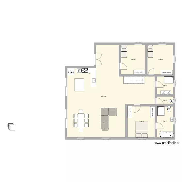 maison. Plan de 7  et 138 m²