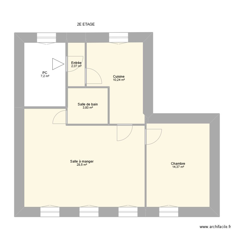 BRAY. Plan de 13 pièces et 132 m2
