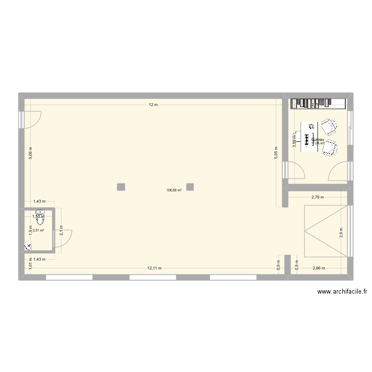 Surface de stockage - Montgailhard. Plan de 3 pièces et 120 m2