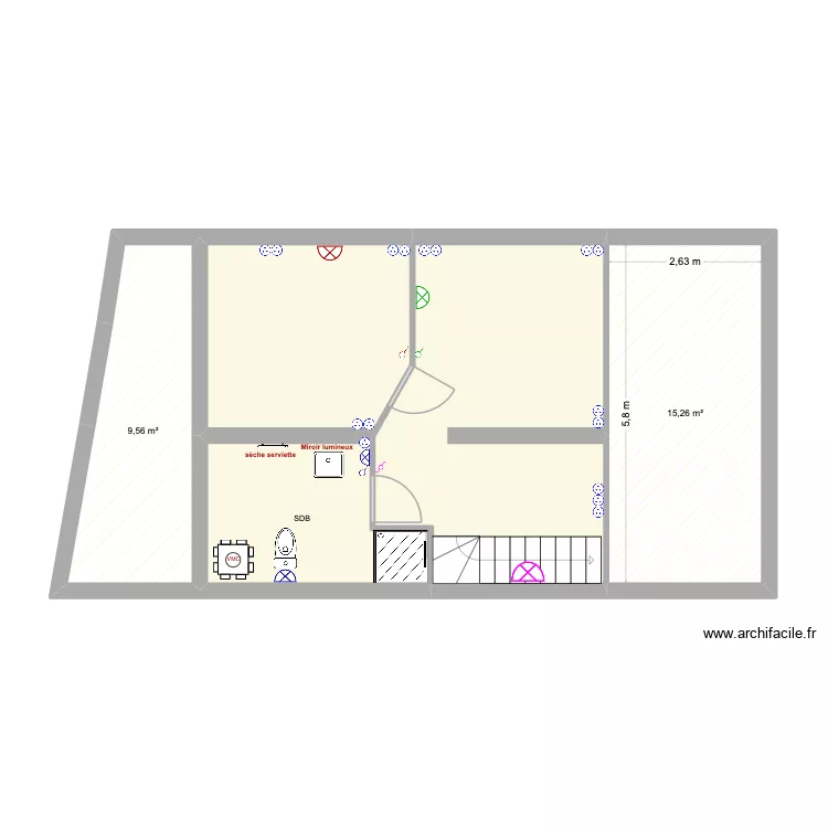 &eacute;tage ferme V4. Plan de 5  et 62 m²
