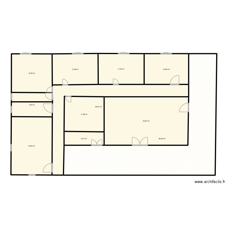 .maison. Plan de 11 pièces et 197 m2
