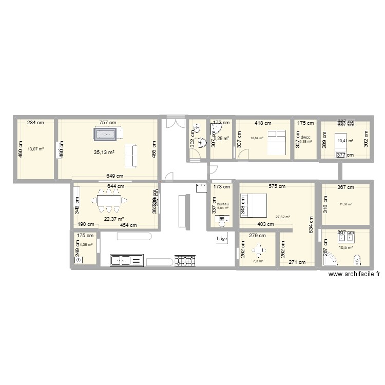 MLyv0. Plan de 14 pièces et 176 m2
