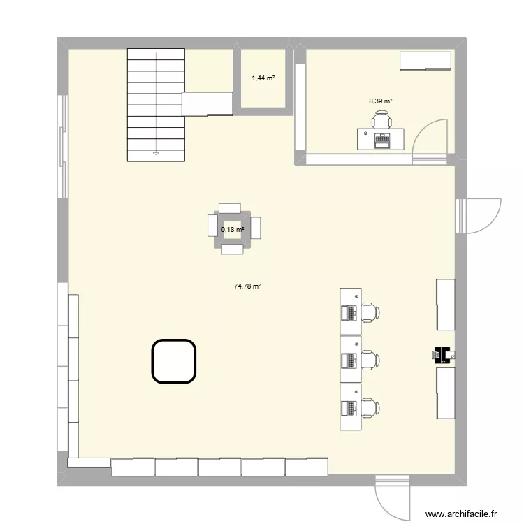 projet agence Nanterre. Plan de 4 et 85 m² projet agence Nanterre. Plan de 4 et 85 m²