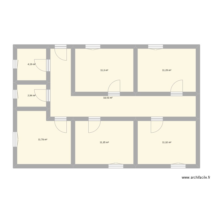 Plan du perso. Plan de 8 pièces et 82 m2