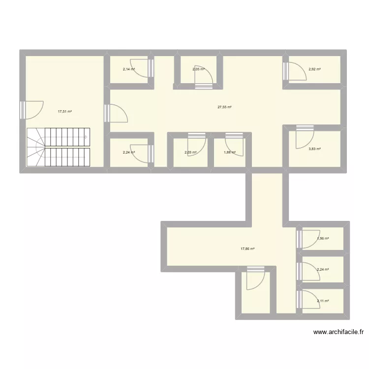Mamadou. Plan de 13  et 86 m²