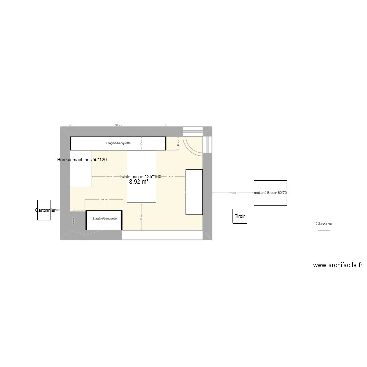 ATELIER. Plan de 1 pièce et 9 m2