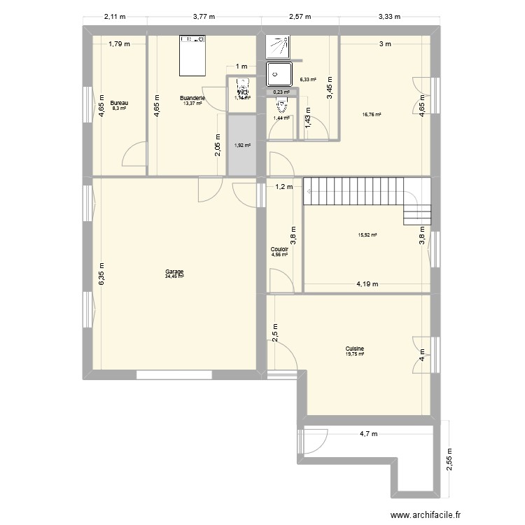 Maison Simiane. Plan de 12 pièces et 124 m2