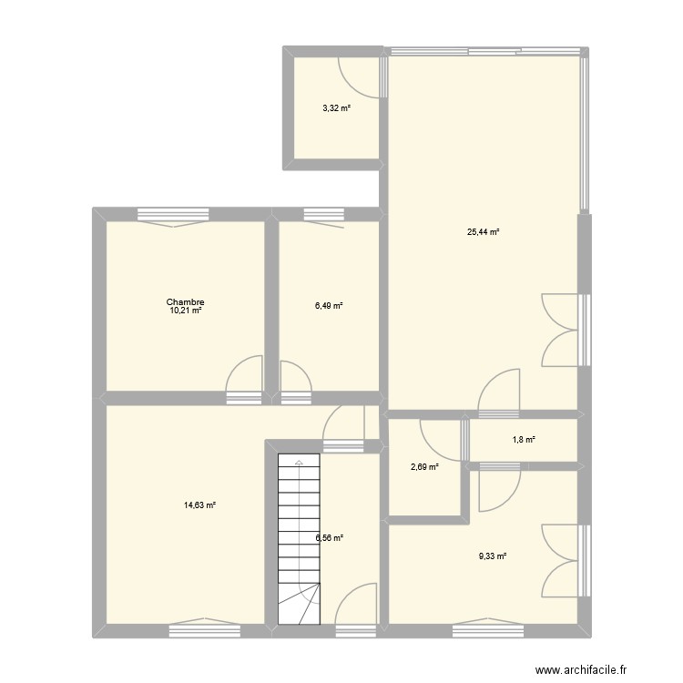 Immeuble Ymare projeté. Plan de 17 pièces et 140 m2