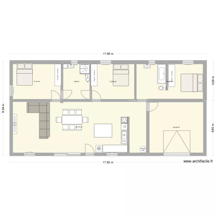 petite maison et garage. Plan de 6 Pièces et 129 m²