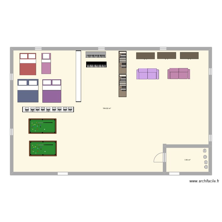 magasin. Plan de 2 pièces et 172 m2