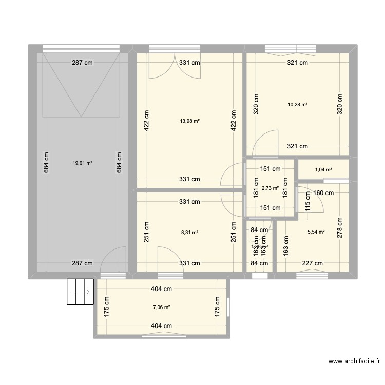 salvatore maxime GGD. Plan de 9 pièces et 70 m2