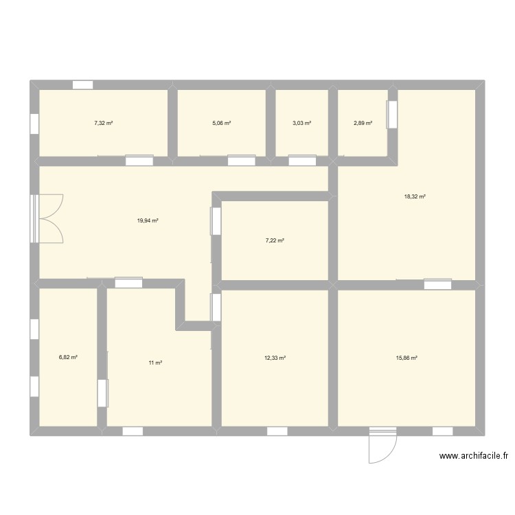 Maison RDC. Plan de 11 pièces et 110 m2
