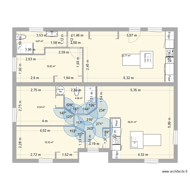 Trélécan - rdc. Plan de 7 pièces et 92 m2