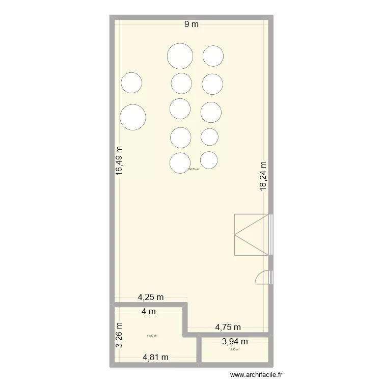 Atelier. Plan de 3 et 177 m² Atelier. Plan de 3 et 177 m²
