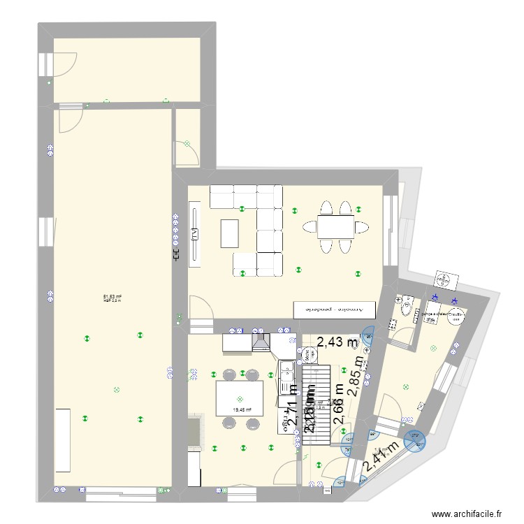 segura. Plan de 46 pièces et 688 m2