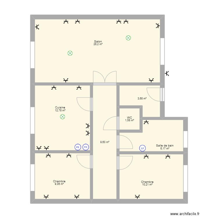 111. Plan de 8 pièces et 81 m2