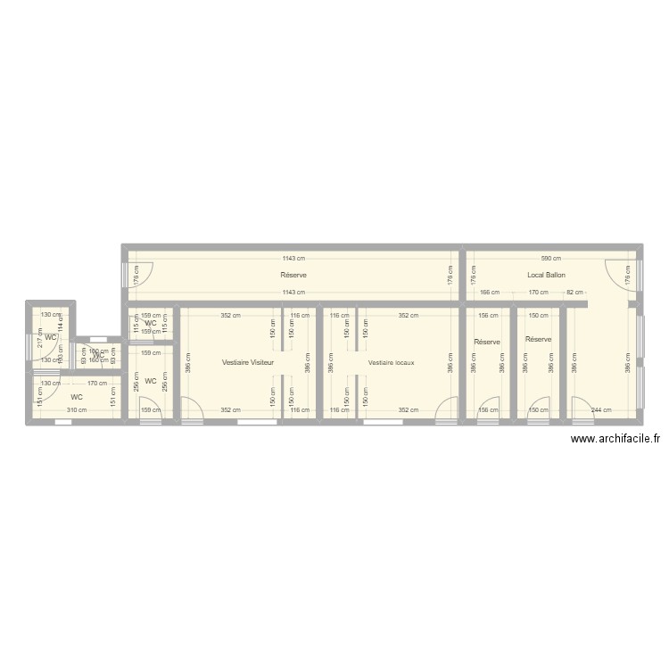 Ancien Vestiaire Foot. Plan de 11 pièces et 103 m2