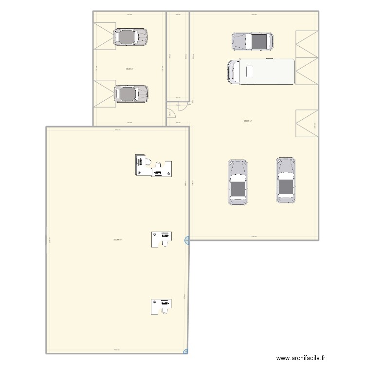garage base. Plan de 3 pièces et 573 m2