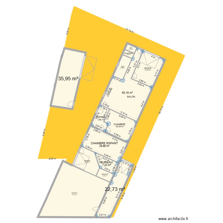 Dépot amp. Plan de 14 pièces et 288 m2