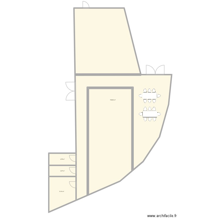 Fond de plan 7G. Plan de 4 pièces et 216 m2