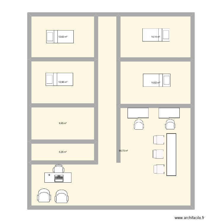 Plan espagnol. Plan de 7 pièces et 134 m2