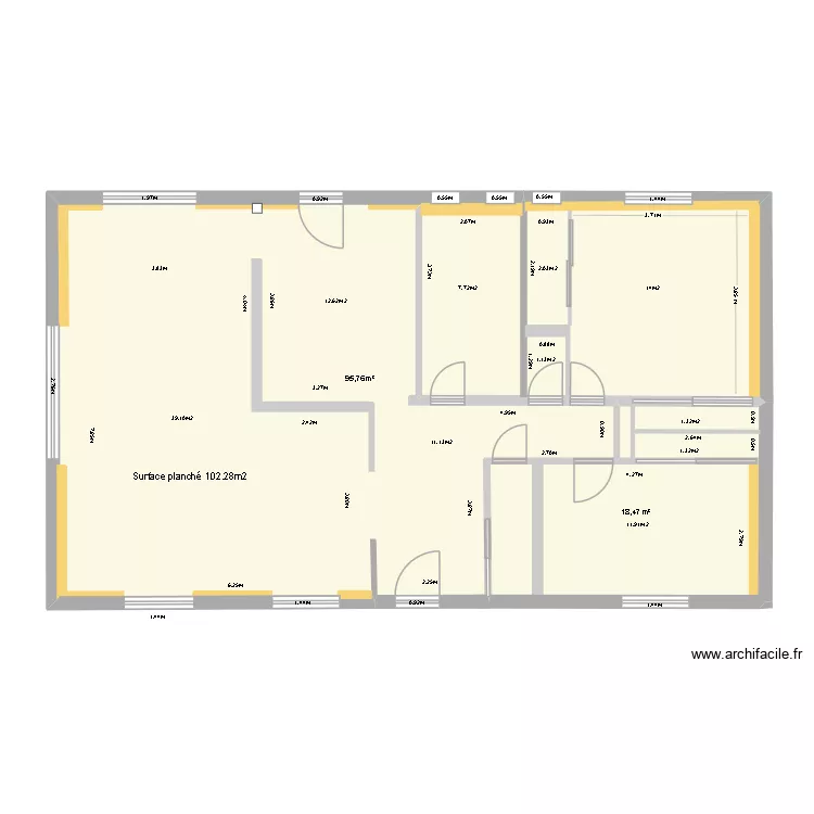 RDC.LONGUENESSE. Plan de 2 pièces et 114 m²