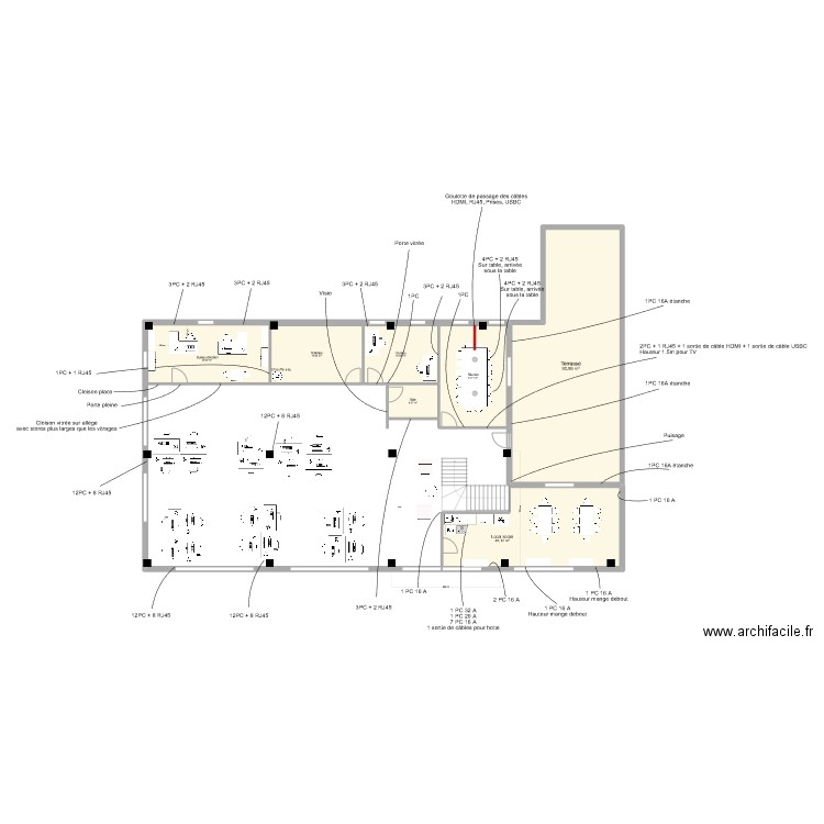 R+1 - V1. Plan de 7 pièces et 232 m2