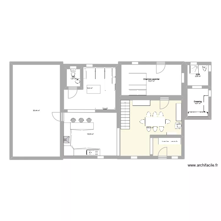 maison. Plan de 8  et 124 m²