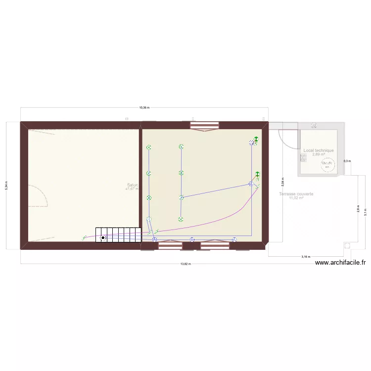 Chalet &eacute;lectricit&eacute;. Plan de 6  et 105 m²