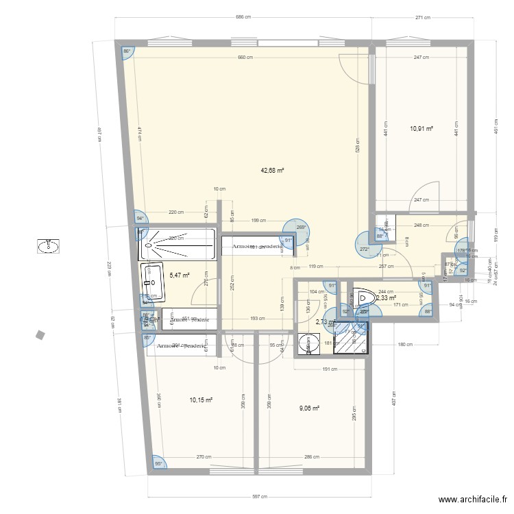 53 Ouest. Plan de 8 pièces et 84 m2