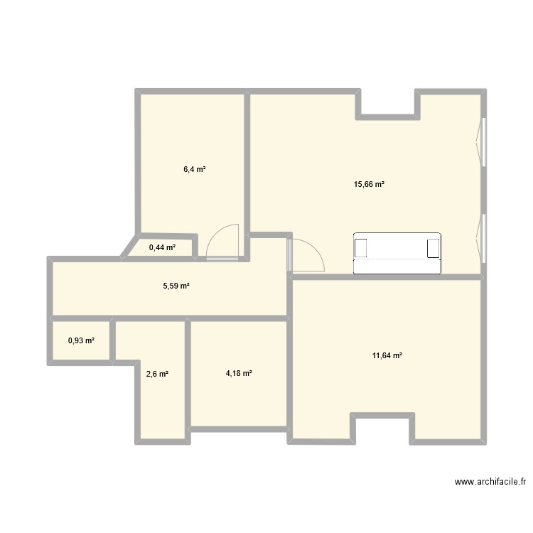 v2c. Plan de 8 pièces et 47 m2