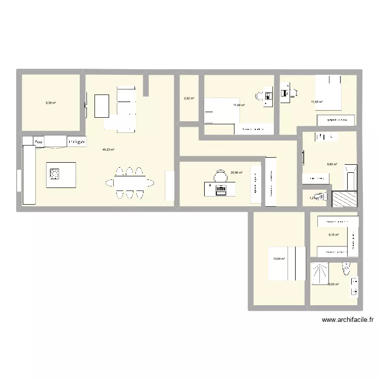 Lamothe romain et Anna. Plan de 11 pièces et 138 m²