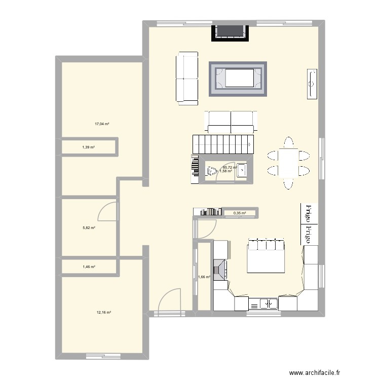 Plan r. Plan de 9 pièces et 130 m2