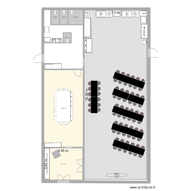 Salle de la Chapelle 2. Plan de 7 pièces et 199 m2