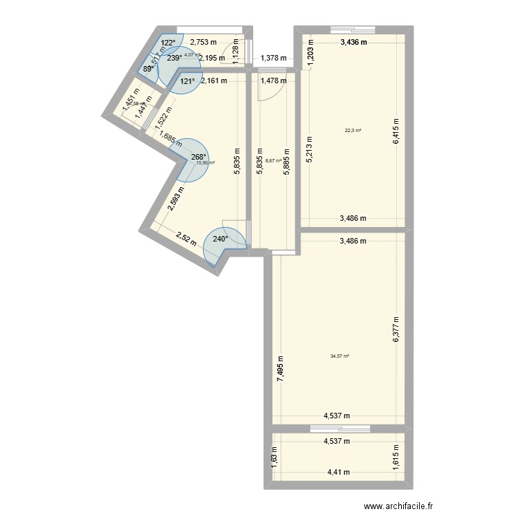 Praia. Plan de 6 pièces et 87 m2